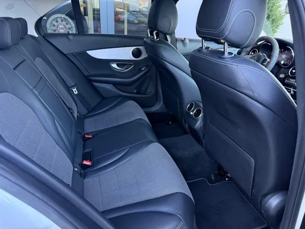 MERCEDES-BENZ C 220 d AMG Line 4Matic 9G-Tronic