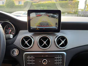 MERCEDES-BENZ GLA 200 Night Star 7G-DCT