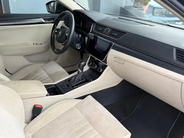 SKODA Superb Combi 2.0 TSI Style DSG