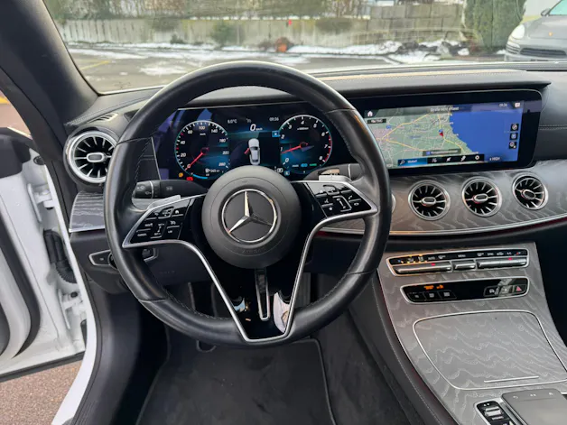 MERCEDES-BENZ E 200 Coupé Avantgarde 9G-Tronic