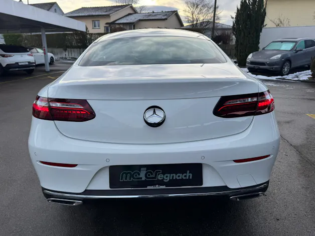 MERCEDES-BENZ E 200 Coupé Avantgarde 9G-Tronic