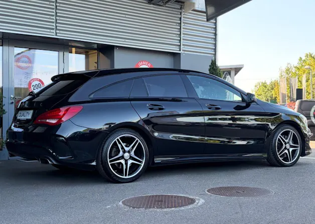 MERCEDES-BENZ CLA Shooting Brake 250 AMG Line 4Matic 7G-DCT