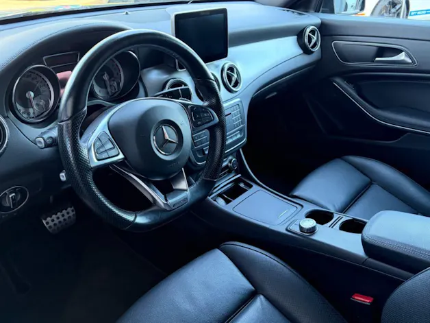 MERCEDES-BENZ CLA Shooting Brake 250 AMG Line 4Matic 7G-DCT