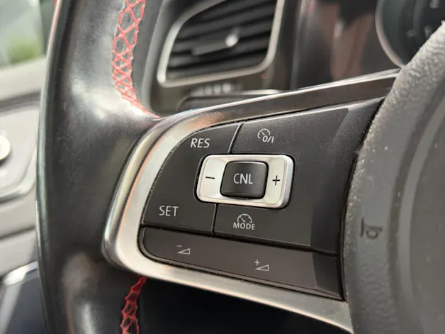 VW Golf VII 2.0 TSi GTI