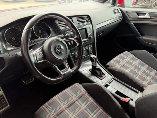VW Golf VII 2.0 TSi GTI