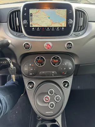 FIAT 595 1.4 16V Turbo Abarth Turismo Dualogic