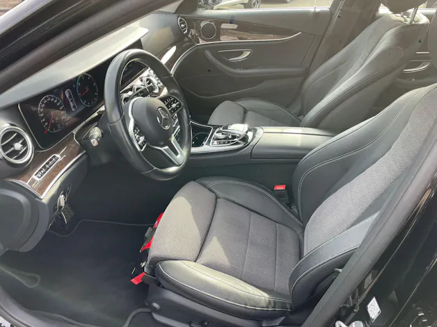 MERCEDES-BENZ E 220 d Avantgarde 9G-Tronic