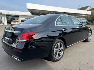 MERCEDES-BENZ E 220 d Avantgarde 9G-Tronic