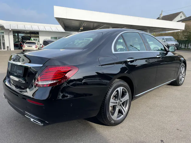 MERCEDES-BENZ E 220 d Avantgarde 9G-Tronic