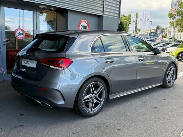 MERCEDES-BENZ A 200 AMG Line