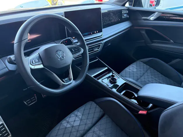 VW Tiguan 2.0 TDi R-Line 4M Black Style