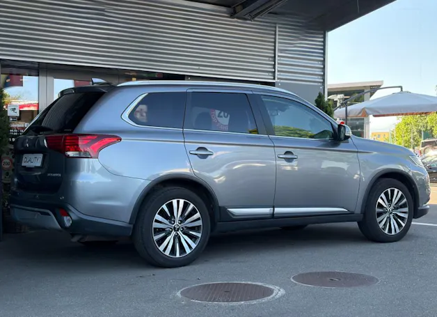 Mitsubishi Outlander 2.0 Value 4WD CVT