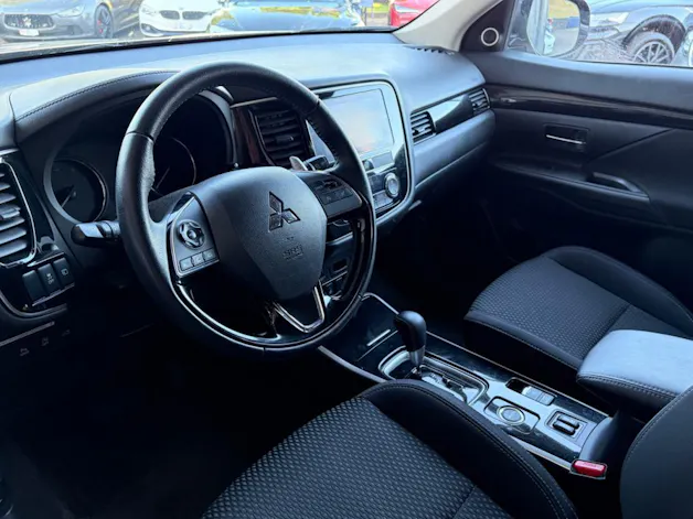 Mitsubishi Outlander 2.0 Value 4WD CVT