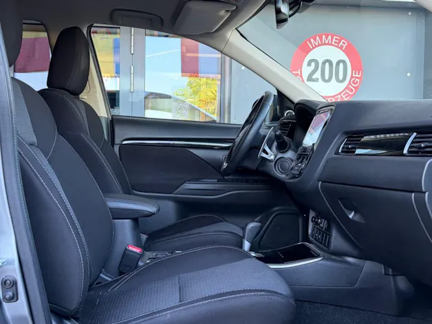 Mitsubishi Outlander 2.0 Value 4WD CVT