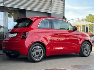 FIAT 500 electric 87 kW Red