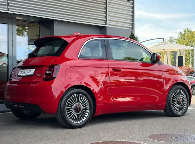 FIAT 500 electric 87 kW Red