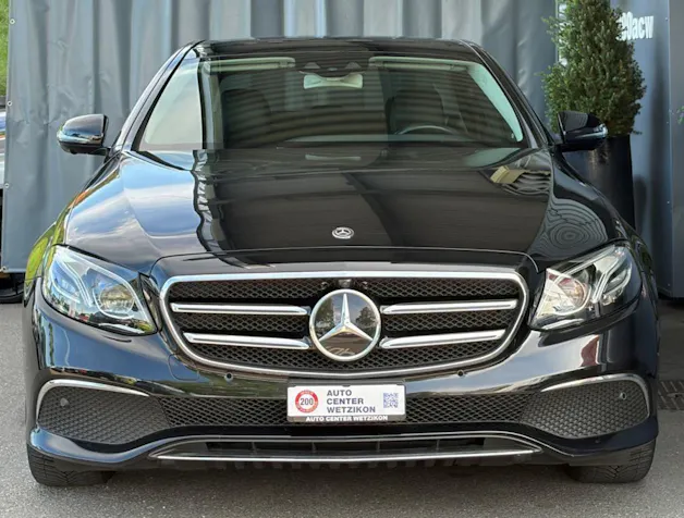MERCEDES-BENZ E 200 Avantgarde 4Matic 9G-Tronic
