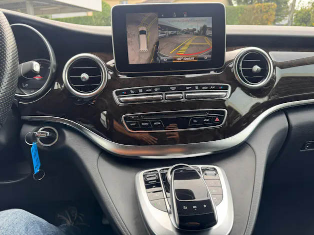 MERCEDES-BENZ V 250 d Avantgarde lang 4Matic 7G-Tronic