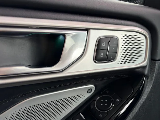 FORD Explorer 3.0 EcoB. Plug-in-Hybrid Platinum 4WD Aut.
