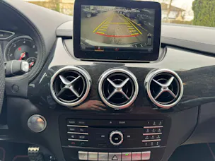MERCEDES-BENZ B 220 CDI Swiss Star Edition AMG Line 4Matic