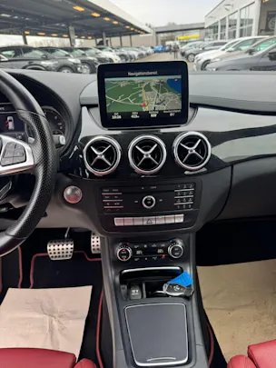 MERCEDES-BENZ B 220 CDI Swiss Star Edition AMG Line 4Matic