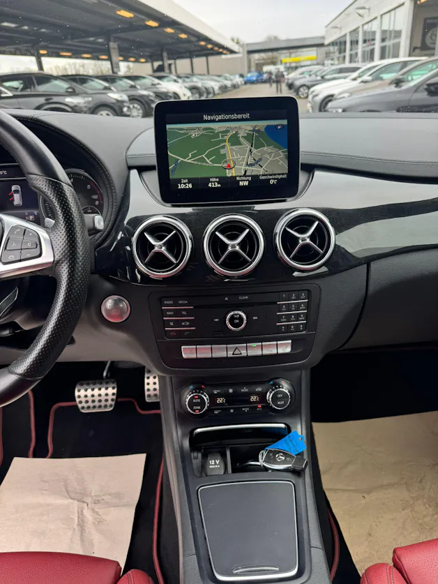 MERCEDES-BENZ B 220 CDI Swiss Star Edition AMG Line 4Matic