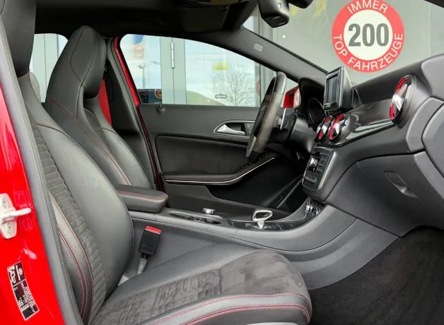 MERCEDES-BENZ GLA 45 AMG 4Matic 7G-DCT