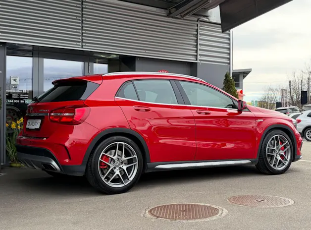 MERCEDES-BENZ GLA 45 AMG 4Matic 7G-DCT
