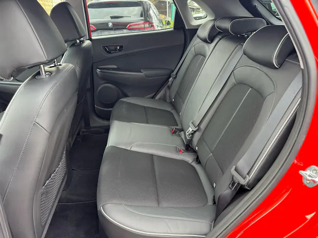 HYUNDAI Kona 1.6 GDi HEV Amplia DCT