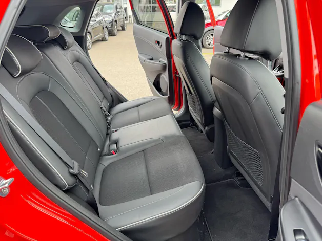 HYUNDAI Kona 1.6 GDi HEV Amplia DCT