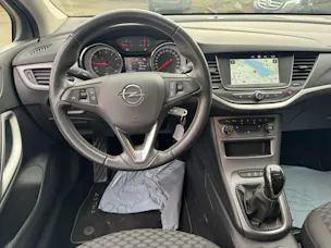 OPEL Astra 1.2i Turbo Edition