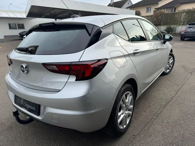 OPEL Astra 1.2i Turbo Edition