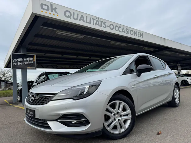OPEL Astra 1.2i Turbo Edition