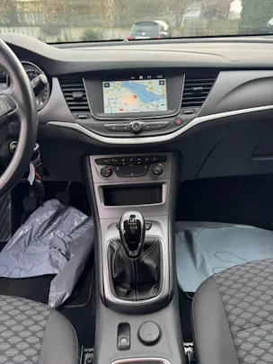 OPEL Astra 1.2i Turbo Edition