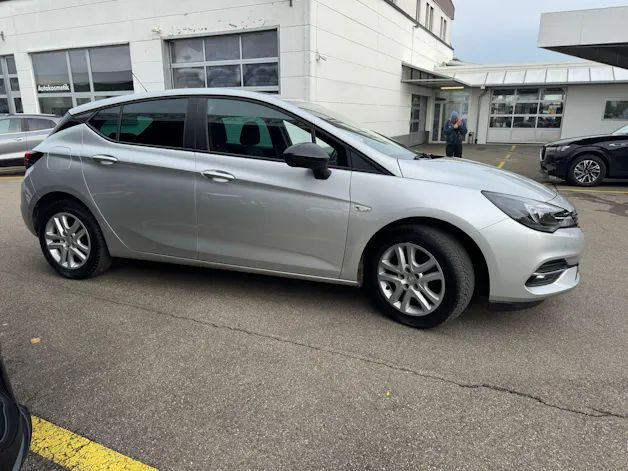 OPEL Astra 1.2i Turbo Edition