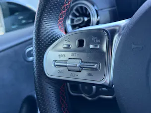 MERCEDES-BENZ A 200 AMG Line