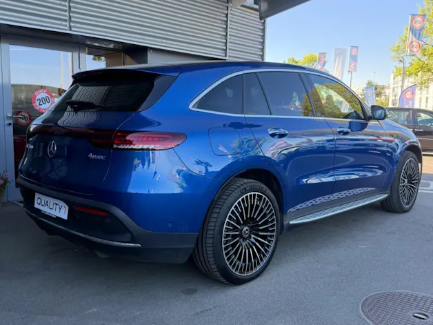 MERCEDES-BENZ EQC 400 AMG Line 4Matic