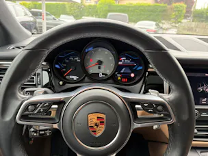 PORSCHE Macan S PDK