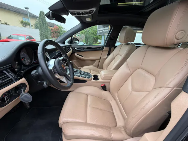 PORSCHE Macan S PDK