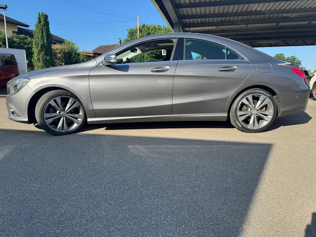 MERCEDES-BENZ CLA 200 Urban