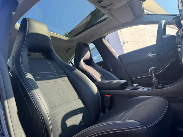 MERCEDES-BENZ CLA 200 Urban