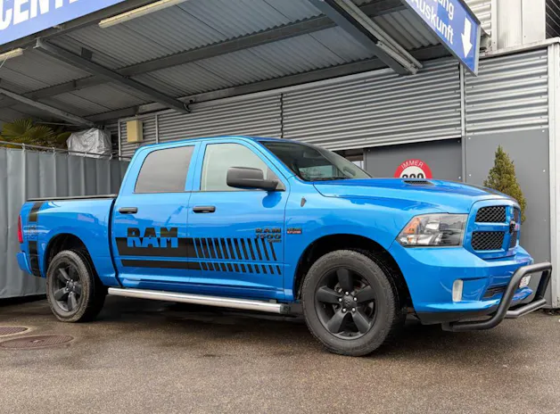 DODGE RAM 1500 Classic 5.7 HEMI 4x4