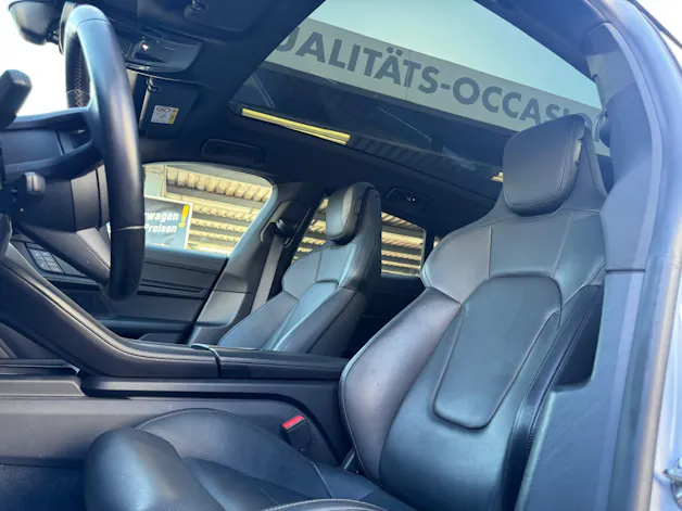 PORSCHE Taycan 4 Cross Turismo