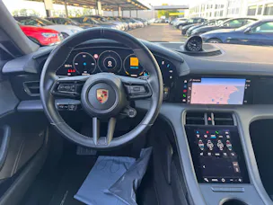 PORSCHE Taycan 4 Cross Turismo
