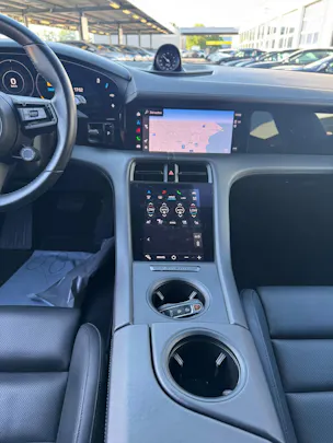 PORSCHE Taycan 4 Cross Turismo