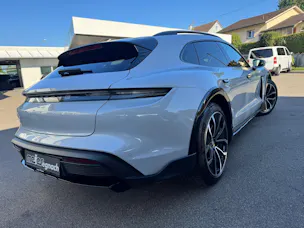 PORSCHE Taycan 4 Cross Turismo