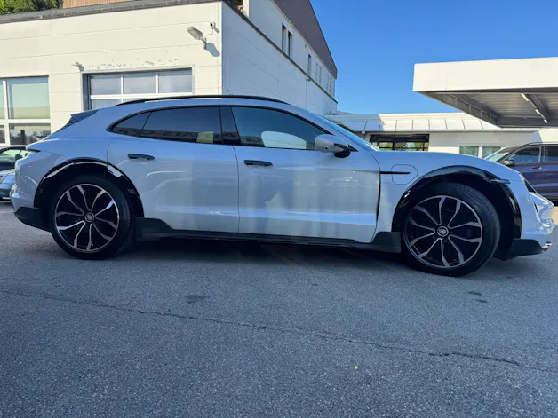 PORSCHE Taycan 4 Cross Turismo
