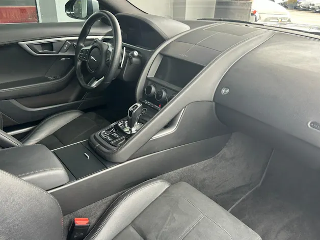 Jaguar F-Type Coupé 2.0 I4 R-Dynamic Automatik