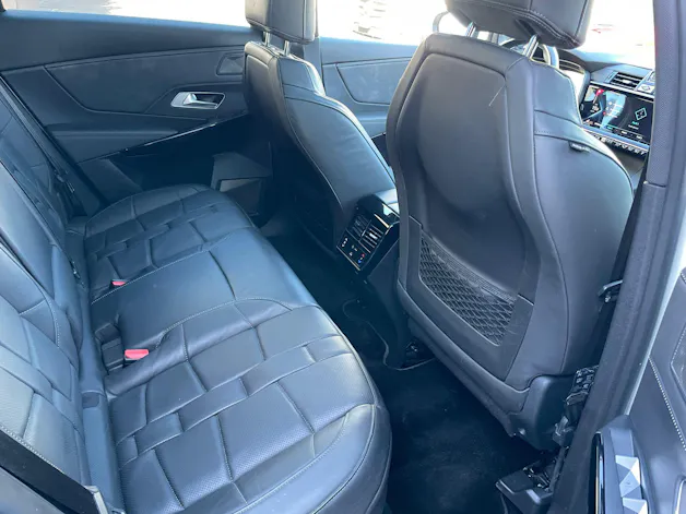 DS AUTOMOBILES DS 7 Crossback E-Tense 300 4x4 Louvre