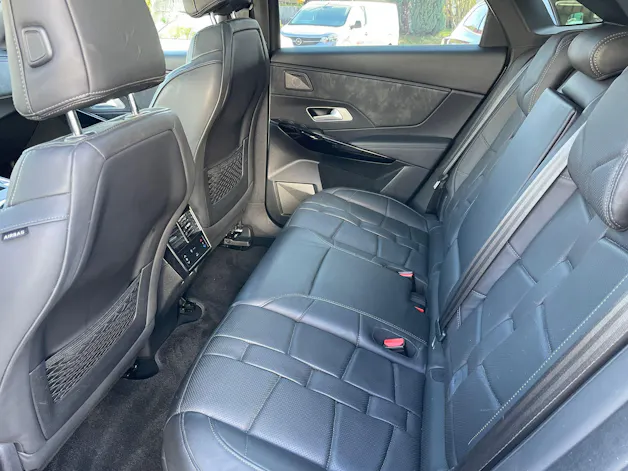 DS AUTOMOBILES DS 7 Crossback E-Tense 300 4x4 Louvre